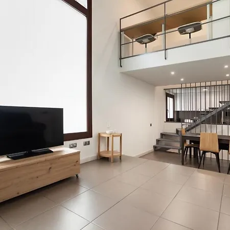 Prázdninový dům Modern And Bright 4bd Triplex In Paralel! Barcelona