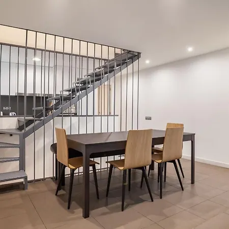 Prázdninový dům Modern And Bright 4bd Triplex In Paralel!