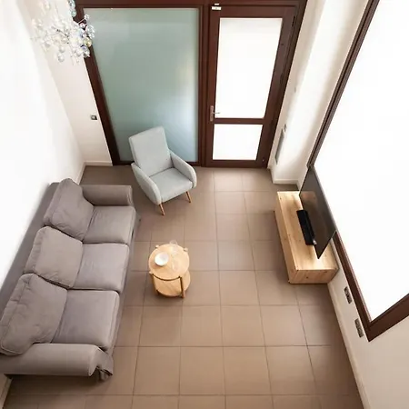 Modern And Bright 4bd Triplex In Paralel! Barcelona
