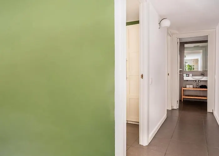 The Collection - Modern And Bright 4bd Triplex In Paralel! Casa de Férias Barcelona
